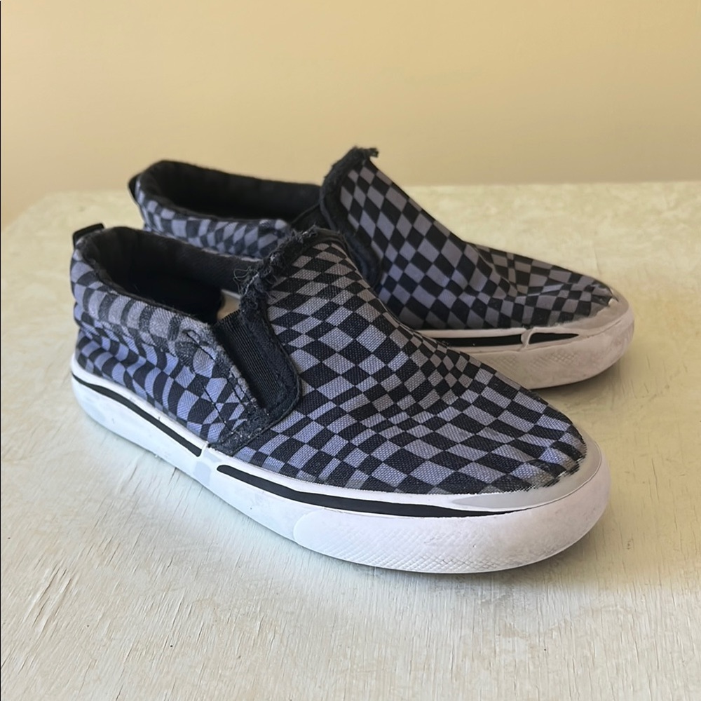 Tommy Bahama Checkered Slip-On Shoes, Kids size 11